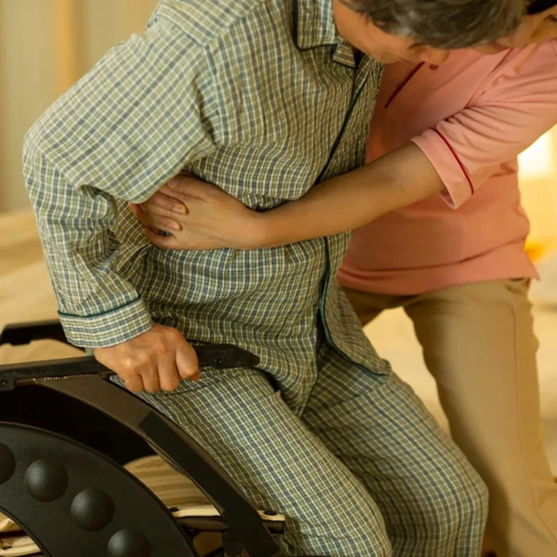 Why in home care is better than a nursing home? — illustration from Montessori Care